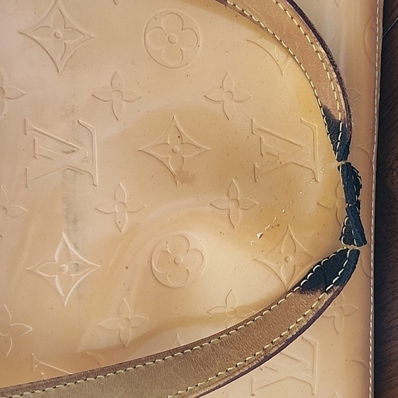 Louis Vuitton Yellow Vernis Houston Bag - Picture 10 of 10